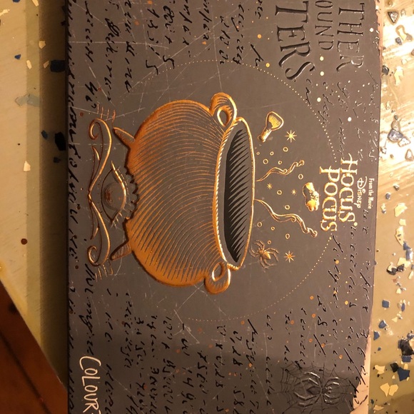 Colourpop Hocus Pocus Eye Palette